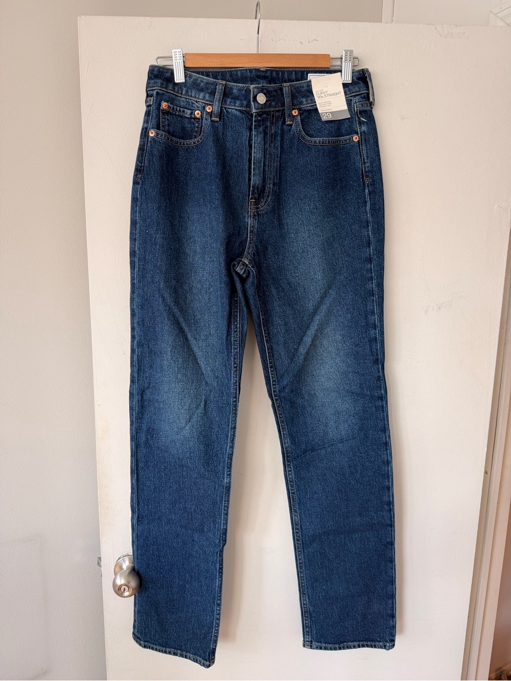 GAP Women’s Curvy ‘90s Straight High Rise Jeans